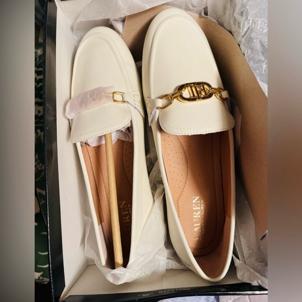 Ralph Lauren Cream Flats Elegant Minimalist Design